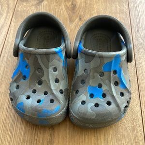 Toddler Crocs size 5